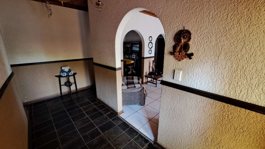 4 Bedroom Property for Sale in Fleurdal Free State